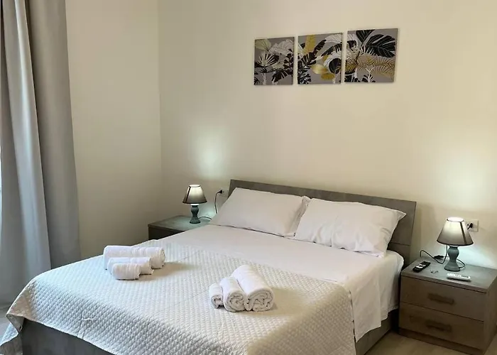 Central 3* Posada (Sardinia)